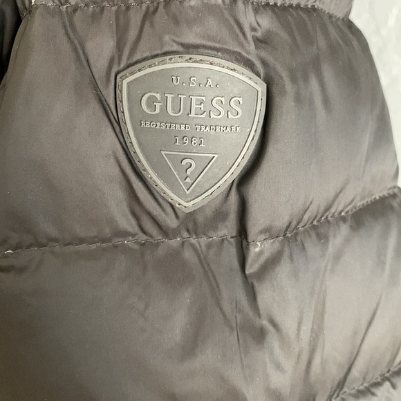 Guess black puffer jacket - Picture 4 of 7